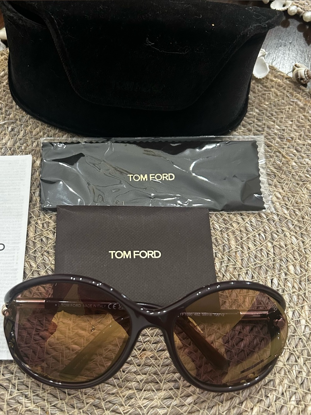 New Tom Ford Women's Brown Gradient Oversized Sunglasses